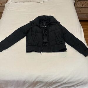 Hollister Women's Black Puffer Jacket